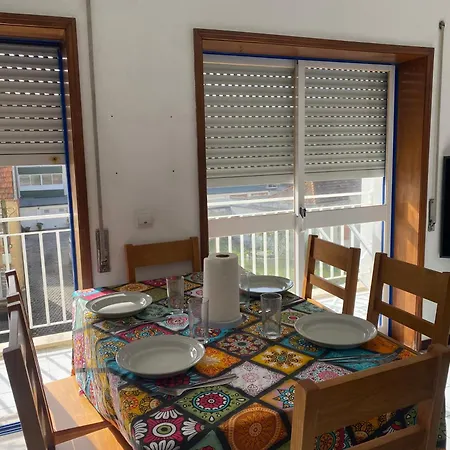 Apartamento Perto Da Com 2 Quartos